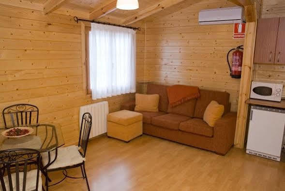 Cabanas De Javalambre Camarena de la Sierra Ngoại thất bức ảnh